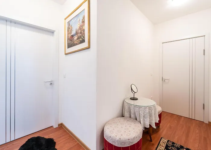 Apartamento 3 Bedroom Lovely In